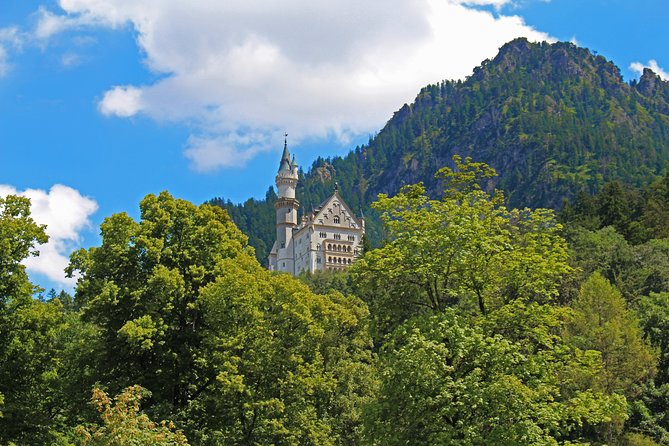 Neuschwanstein Castle Tour from Munich - Entering the castle and paying the €24 fee