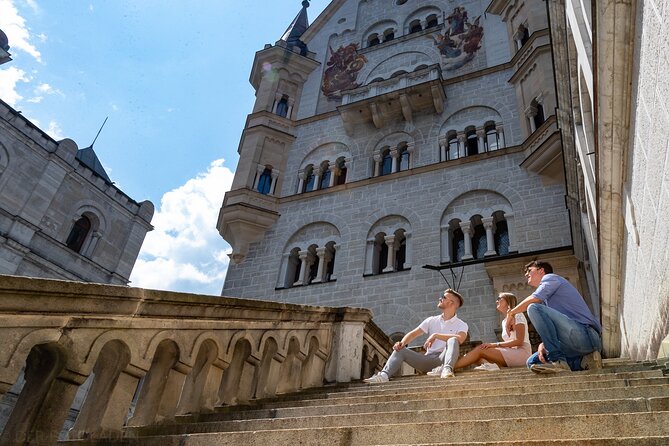 Neuschwanstein & Linderhof Castle-Fairytale Day Tour from Munich - The classic package versus the small-group upgrade