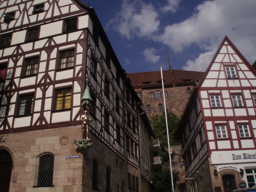 Nuremberg: 1.5-Hour Private Tour through Historical Old Town - Starting in the heart of medieval Nuremberg