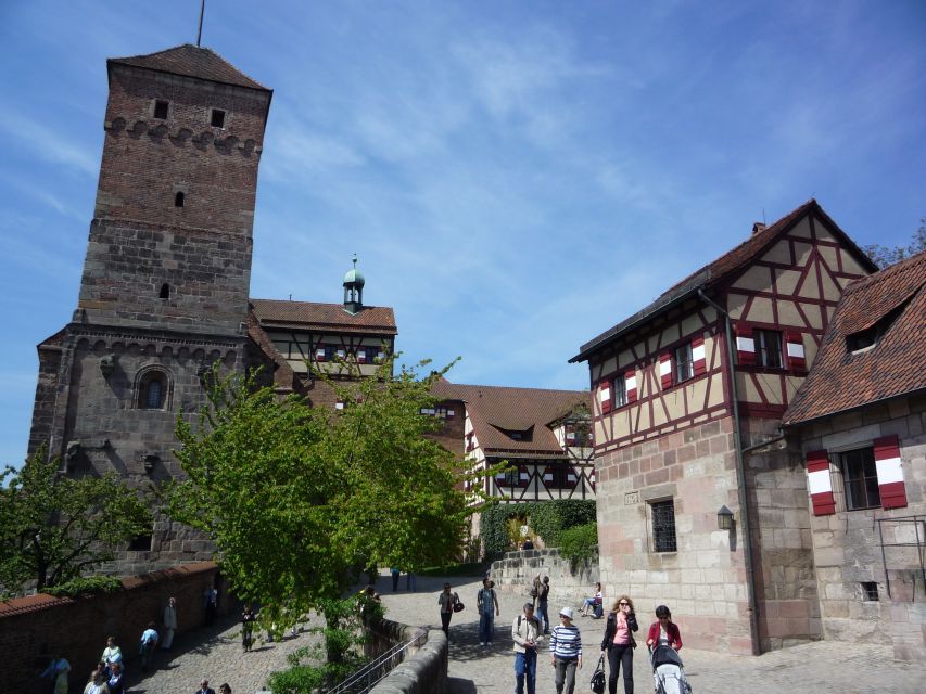 Nuremberg 2-Hour Old Town Highlights Walking Tour in English - The guides: facts, humor, and local advice