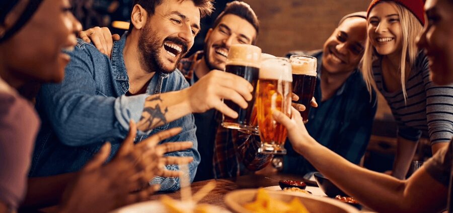Nuremberg: Bar and Club Tour with Free Shots and Free Entry - How the four-hour route actually feels