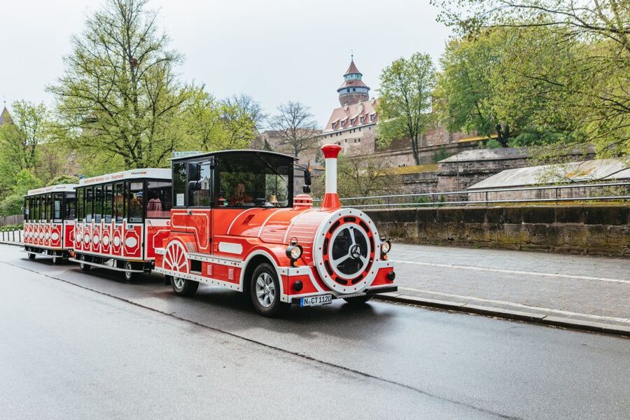 Nuremberg: City Tour with the Bimmelbahn Train - Starting at the Market Square