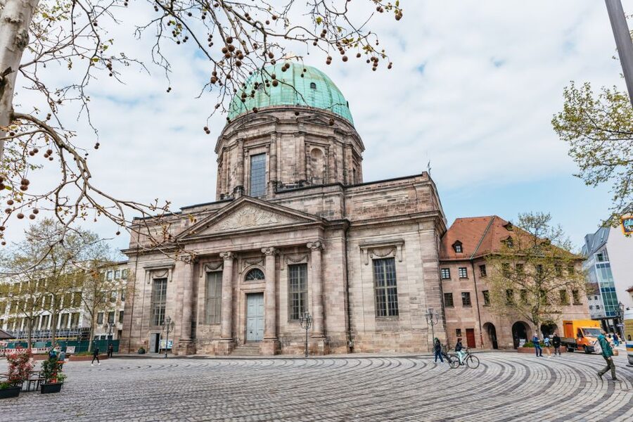Nuremberg: City Tour with the Bimmelbahn Train - Crossing the Maxbrücke Bridge