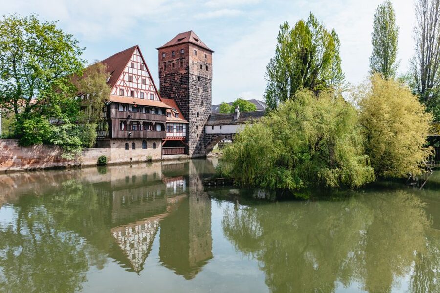 Nuremberg: City Tour with the Bimmelbahn Train - St. Lawrence Church and the Old Town’s scale