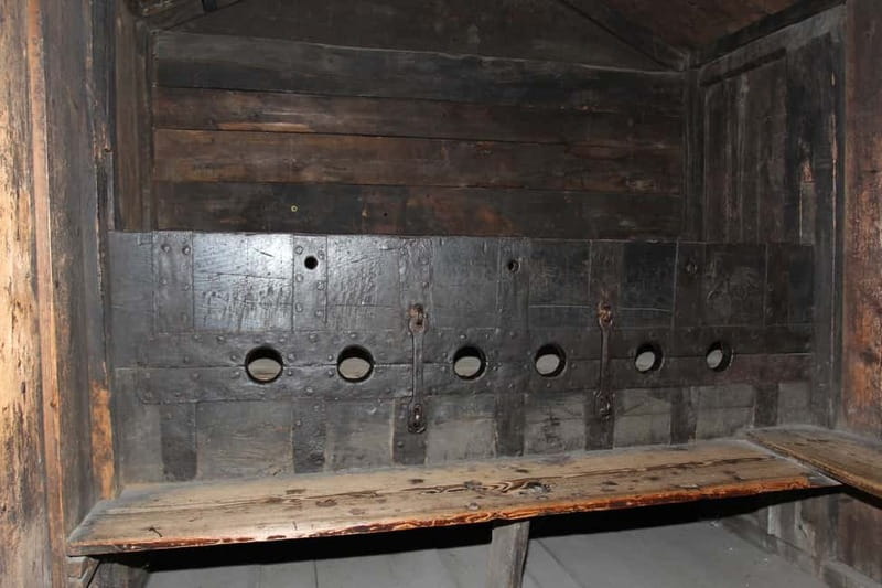 Nuremberg: Medieval Dungeons Guided Tour - A good fit for history-minded visitors