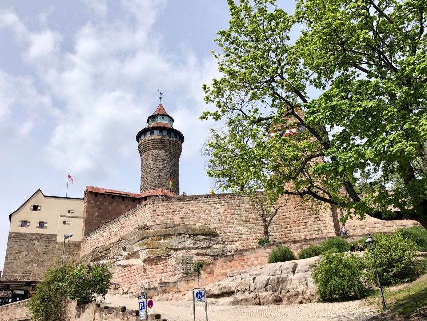 Nuremberg: Private guided tour of the Old Town in German - The Imperial Castle and Nuremberg’s grand story
