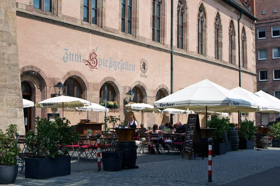 Nuremberg: The Old Town Hall - Centre of Power - IN GERMAN - Meeting at Hauptmarkt 18