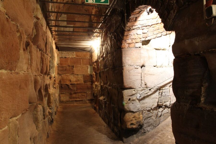 Nuremberg: Tunnels and Secret Passages in the City Wall Tour - Following the routes used by castle defenders