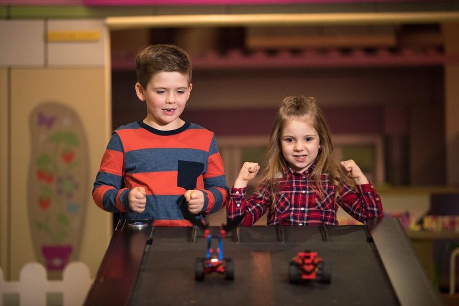 Oberhausen: Legoland Discovery Center Ticket - LEGO Studios 4D Cinema Adds Weather and Surprise