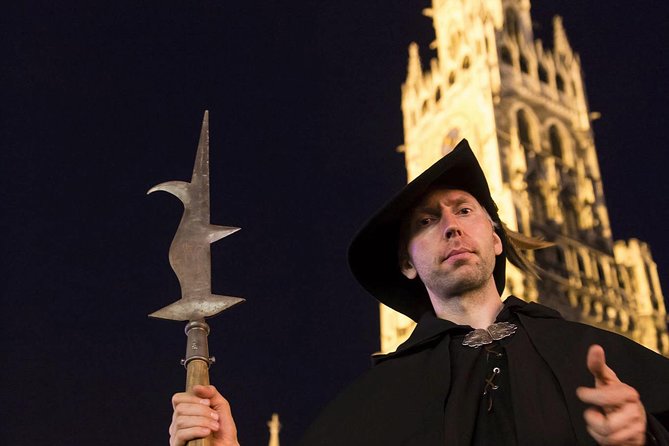 On the road with the night watchman - Starting at the Mariensäule on Marienplatz