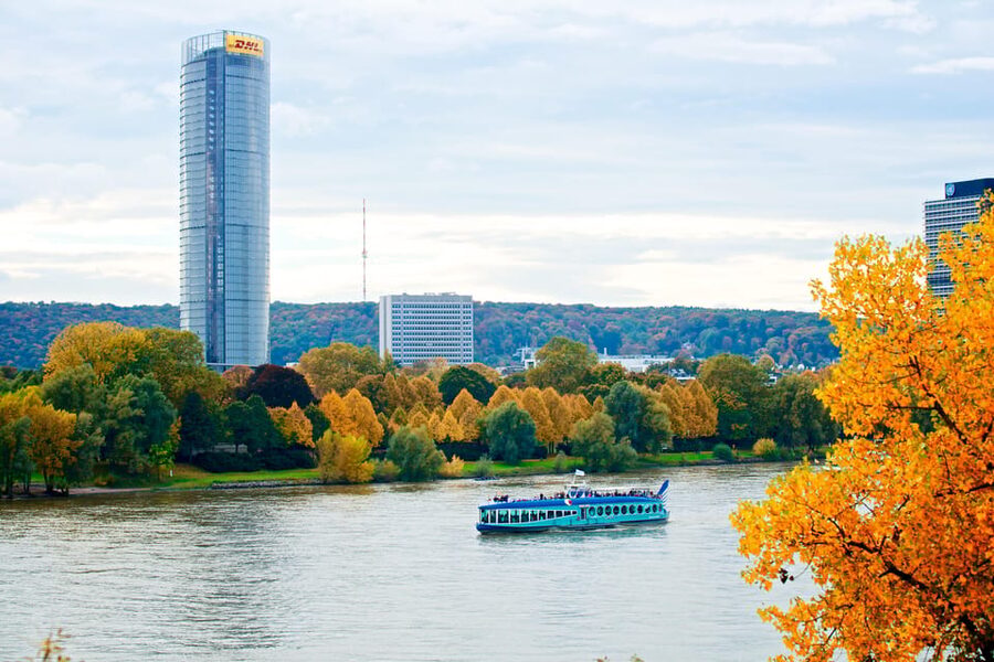 Panorama tour between Bonn and Königswinter - What 100 minutes on board feels like