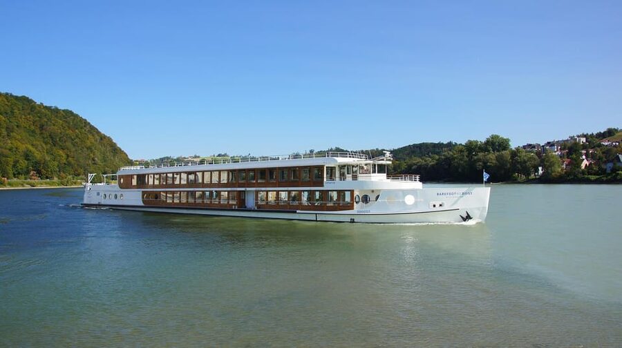 Passau: BAREFOOT Schleusentour - What the BAREFOOT boat adds