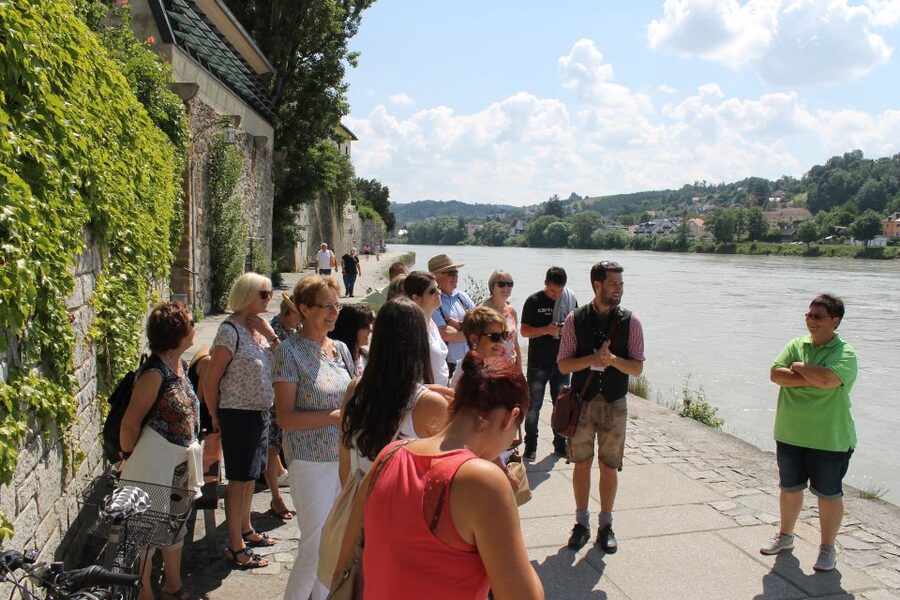 Passau: City Highlights Guided Walking Tour - Passau Town Hall, clock tower, and knight murals