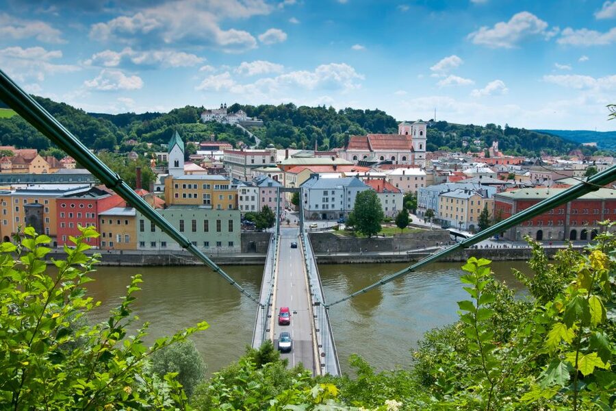 Passau: City Highlights Guided Walking Tour - Walking beside the Inn River