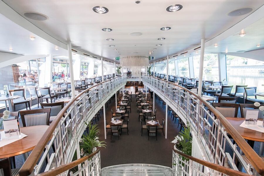 Passau: Crystal Ship Sightseeing Cruise - The Crystal Ship in Four Quick Points