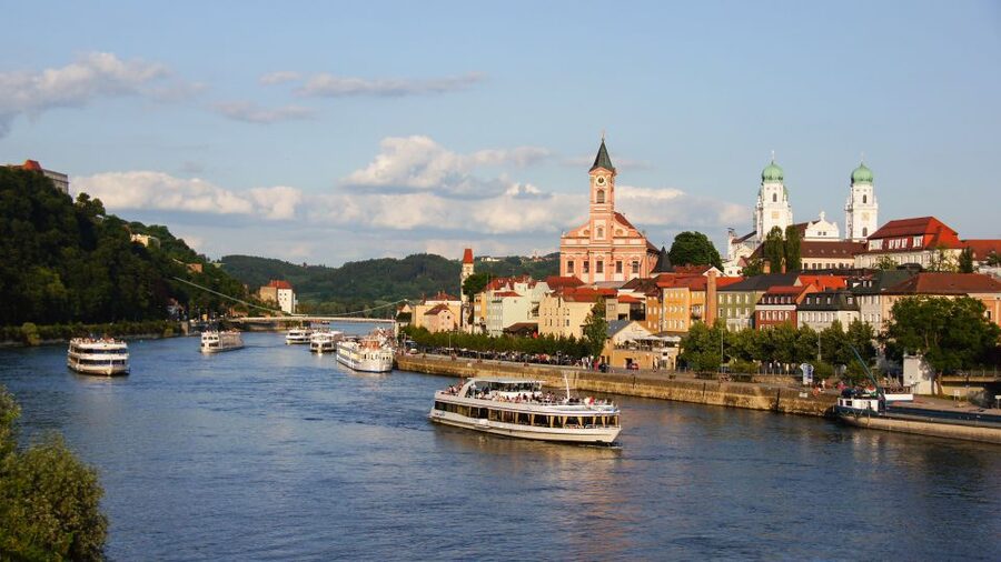 Passau: Floating City Highlights Tour on the Danube and Inn - Why a short cruise works so well in Passau