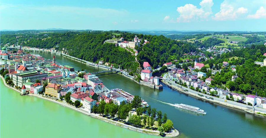 Passau: Floating City Highlights Tour on the Danube and Inn - Watching the Three Rivers Meet