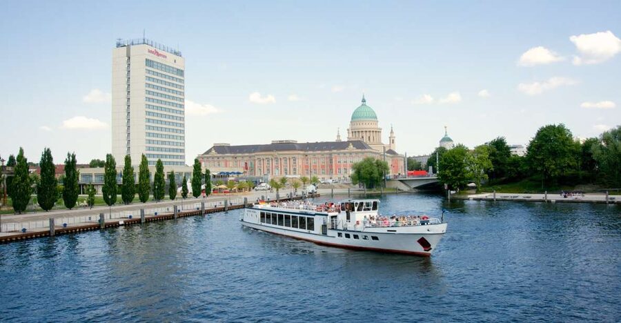 Potsdam: Palace Tour by Boat - Why Potsdam works so well from the Havel
