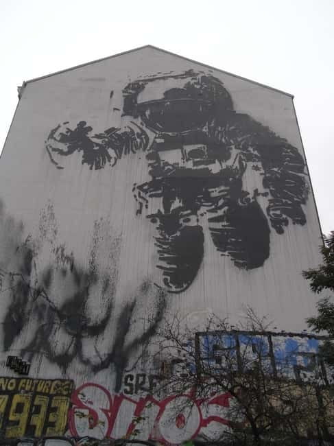 Private Alternative Berlin Tour -Murals, Graffiti and Squats - Potsdamer Platz and the view from above