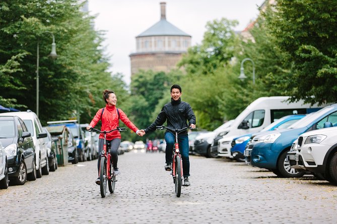 Private Berlin Street Food Tour by Bike - Finishing with donuts at SammyS Berliner Donuts