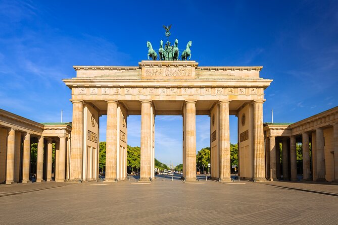 Private Berlin Top Historical Sites Tour with Black Van - Why a private van makes sense in Berlin