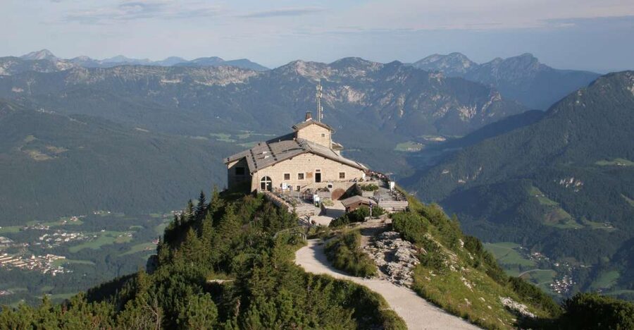 Private Eagles Nest and Salt Mines Tour from Salzburg - The quiet opening route past the Sound of Music meadow