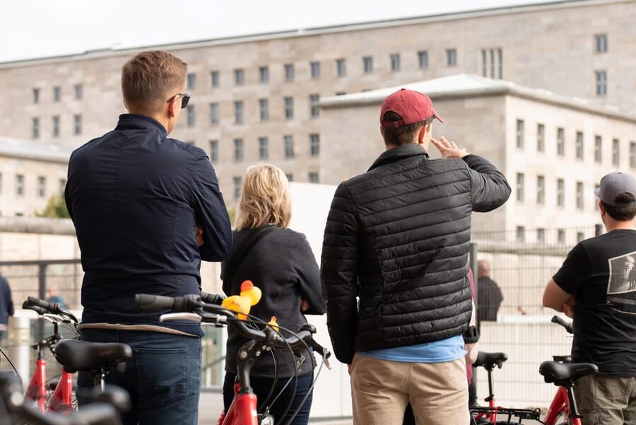 Private Highlights of Berlin Bike Tour - The East Side Gallery question