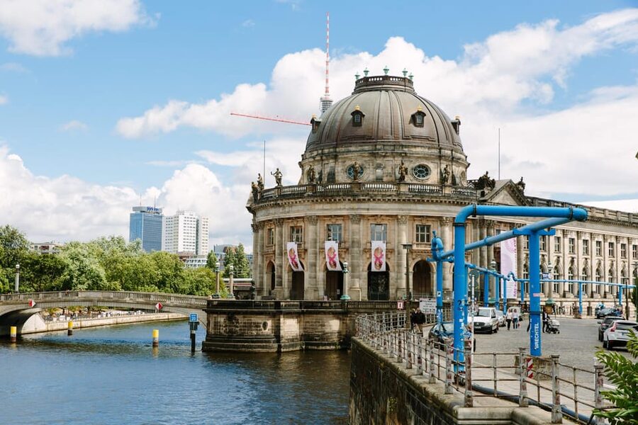 Private Highlights of Berlin Bike Tour - Nazi architecture that survived the war