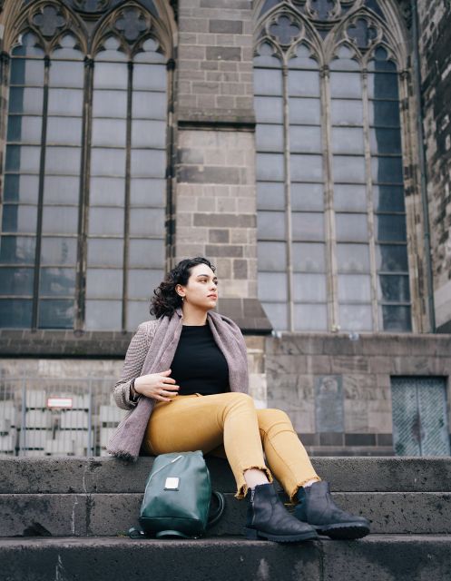 Private photoshoot in Cologne - Guidance on poses, angles, and personal style