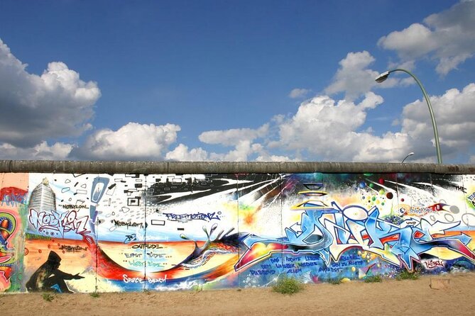 Private Taxi Tour of Berlin East and West and Neighbourhood approx. 4-6h - Key points to know before booking