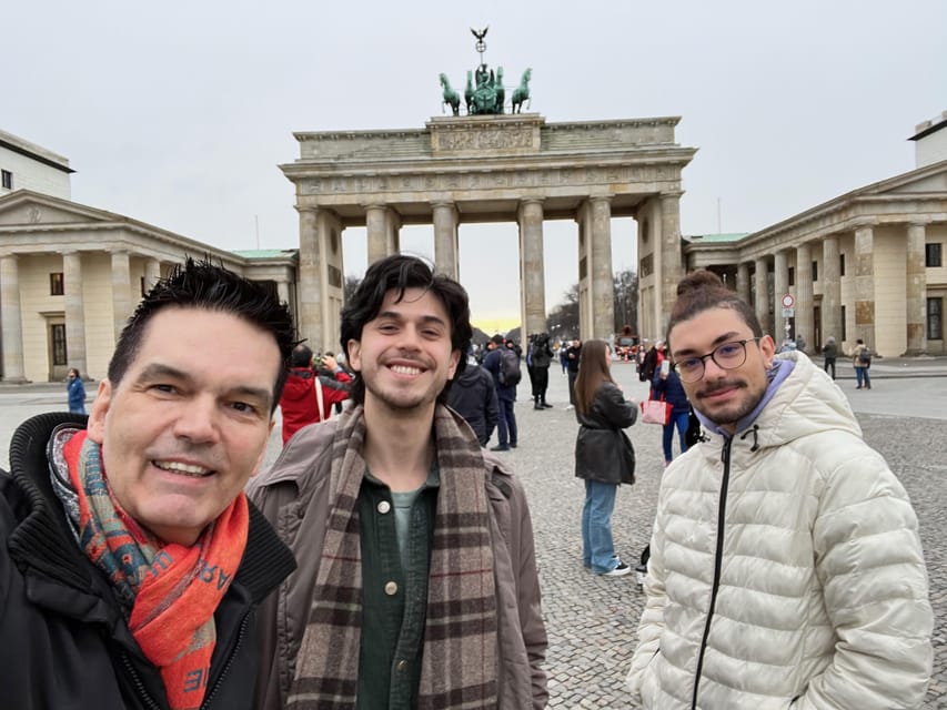Private Taxi Tour through Berlin Extended & Relaxed ca 6-8h - From the former West to East Berlin