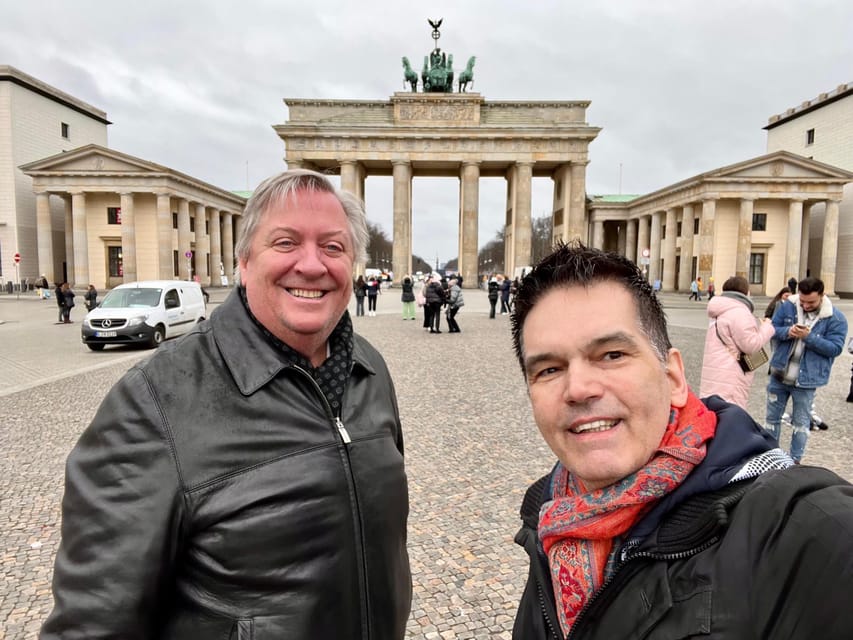 Private Taxi Tour through Berlin Extended & Relaxed ca 6-8h - A break with German food, coffee, or currywurst