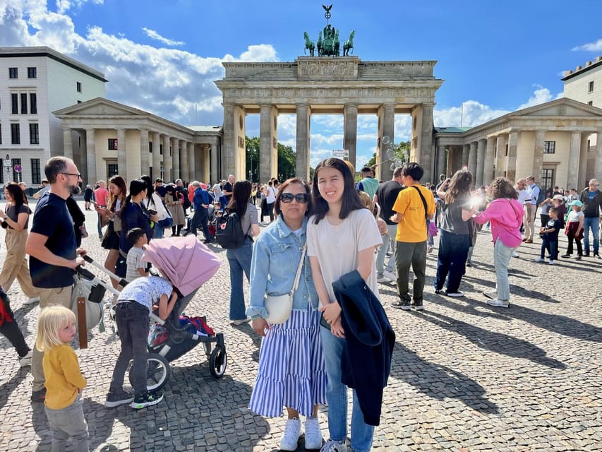 Private Taxi Tour through Berlin Extended & Relaxed ca 6-8h - Gunter’s guiding style and flexibility