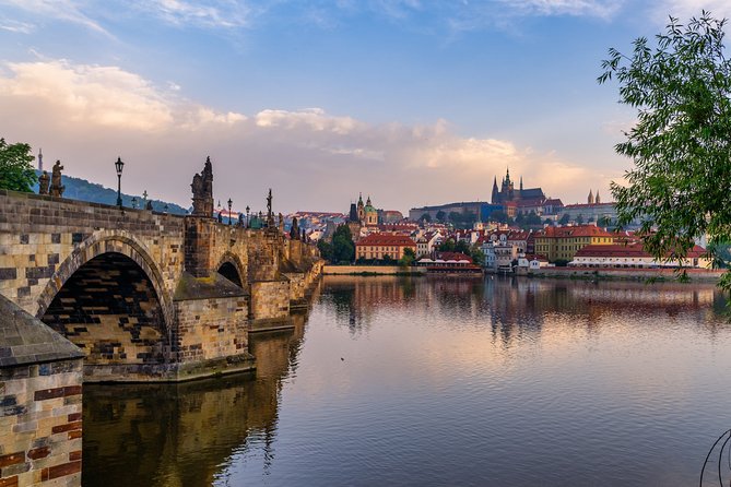 Private Transfer from Berlin to Prague with 2h of Sightseeing - Why this transfer can improve a Berlin to Prague travel day