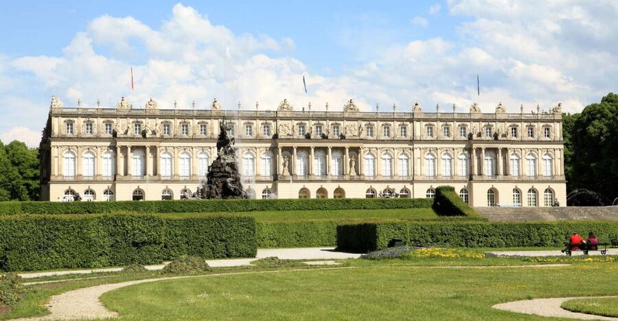 Private Van Tour to the Royal Palace of Herrenchiemsee - What the guides add to a private day