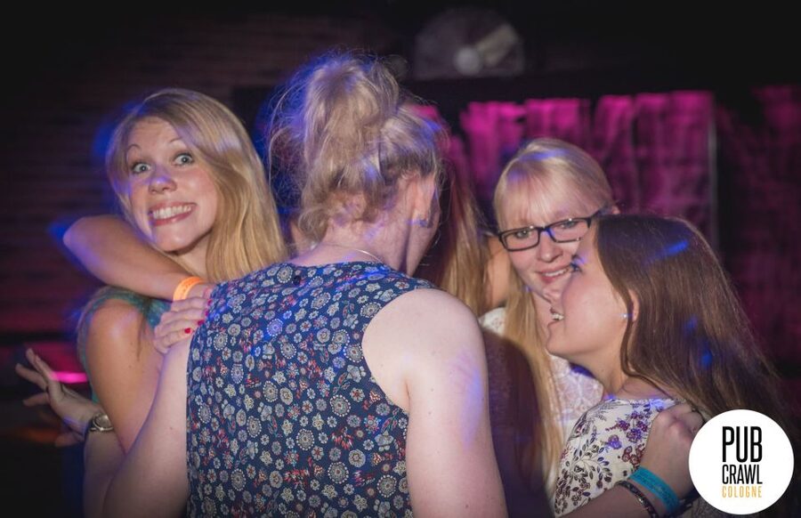 Pub Crawl Cologne Including Admission Fee for Bars and Shots - The guides make or break the evening