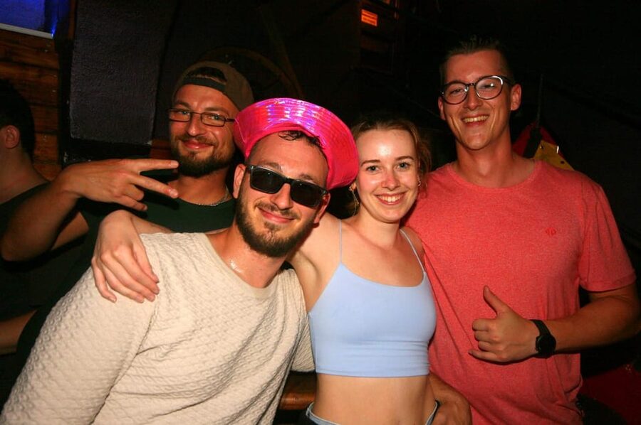 Pubcrawl Augsburg: Tour through best Bars and Clubs in Town - Who Will Enjoy This Most