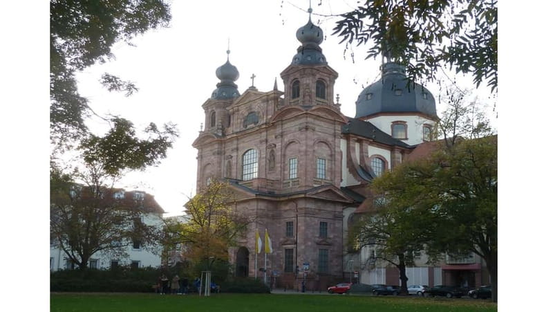 Public tour With Bertha Benz through the city of inventors Costume tour - Planken: Mannheim’s Main City Walk