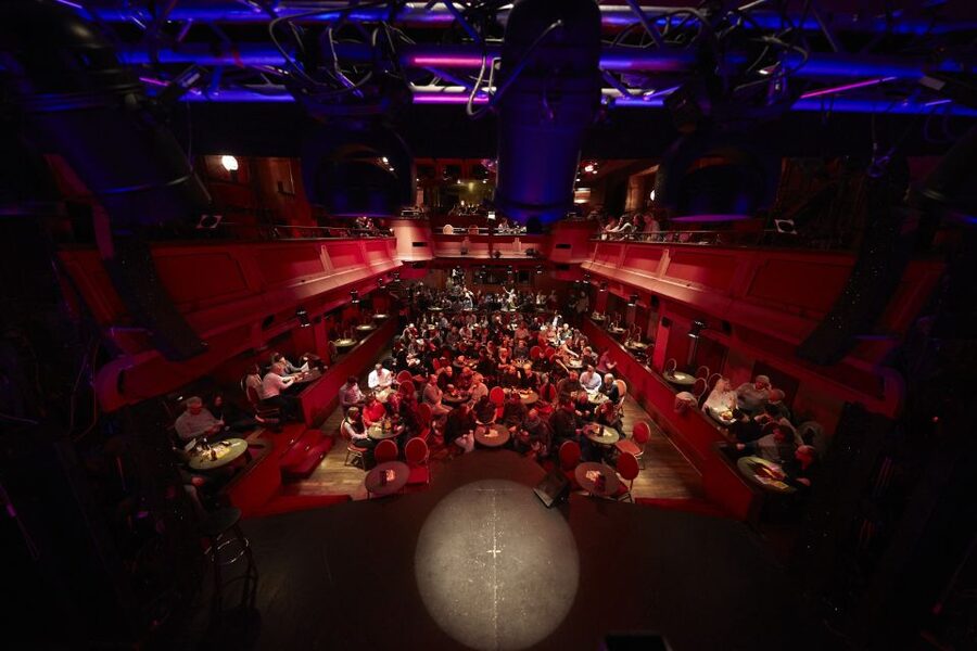 Quatsch Comedy Club Berlin: Die Late Night Show - A practical Saturday plan