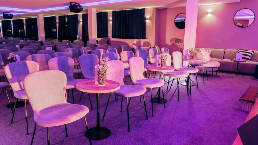 Quatsch Comedy Club Hamburg: Die Live Show - Why this Hamburg comedy club matters