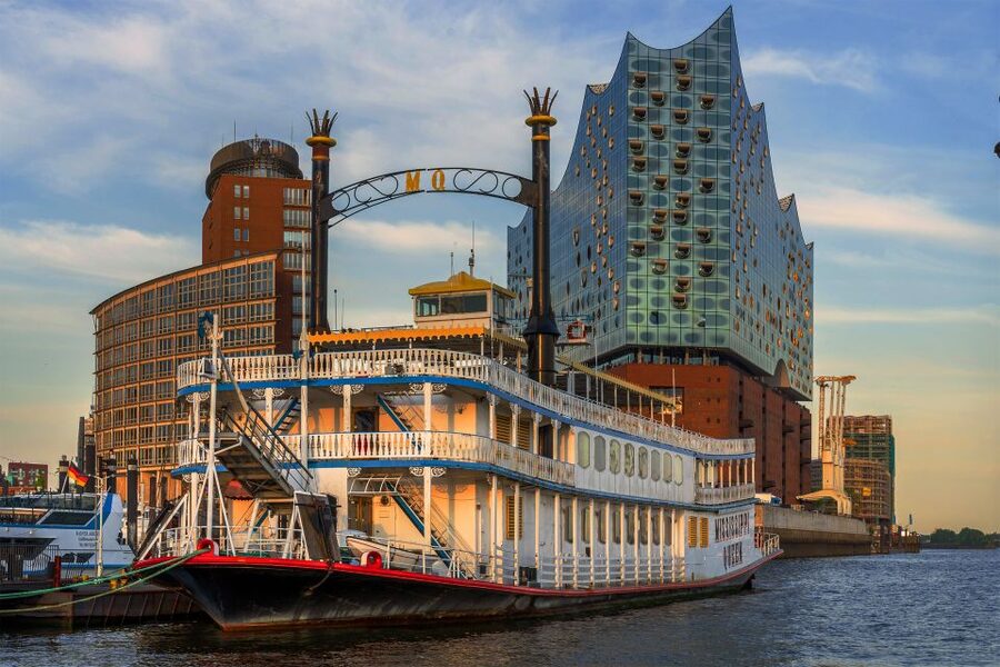 Quatsch Comedy Club Hamburg: Die Live Show - Small details that make the night easier