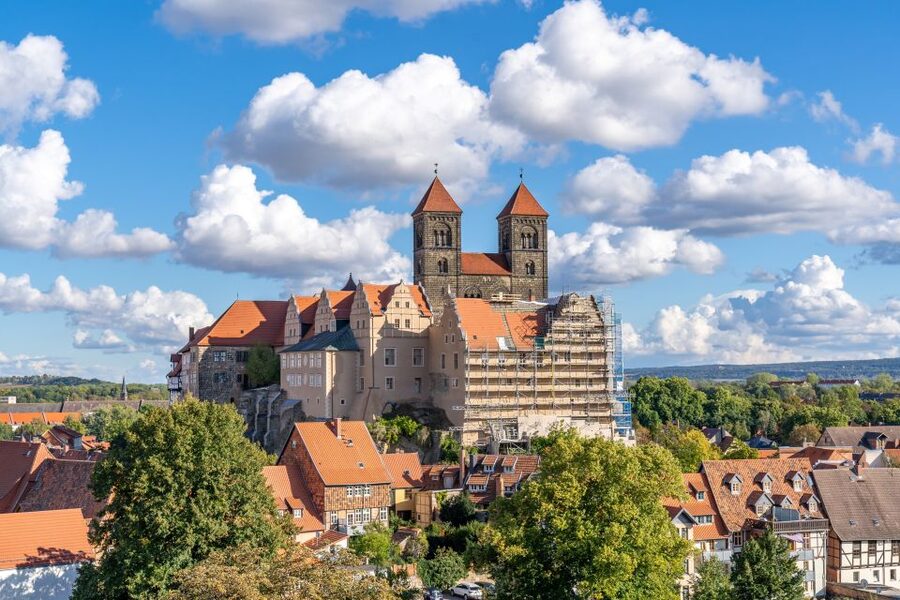 Quedlinburg: Guided City Highlights Walking Tour - Why this two-hour walk is a smart first look
