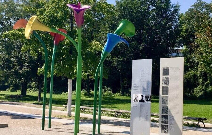 Queer Berlin Tour: Birthplace of LGBTQ+ Movements - Unter den Linden: famous men and discreet lives