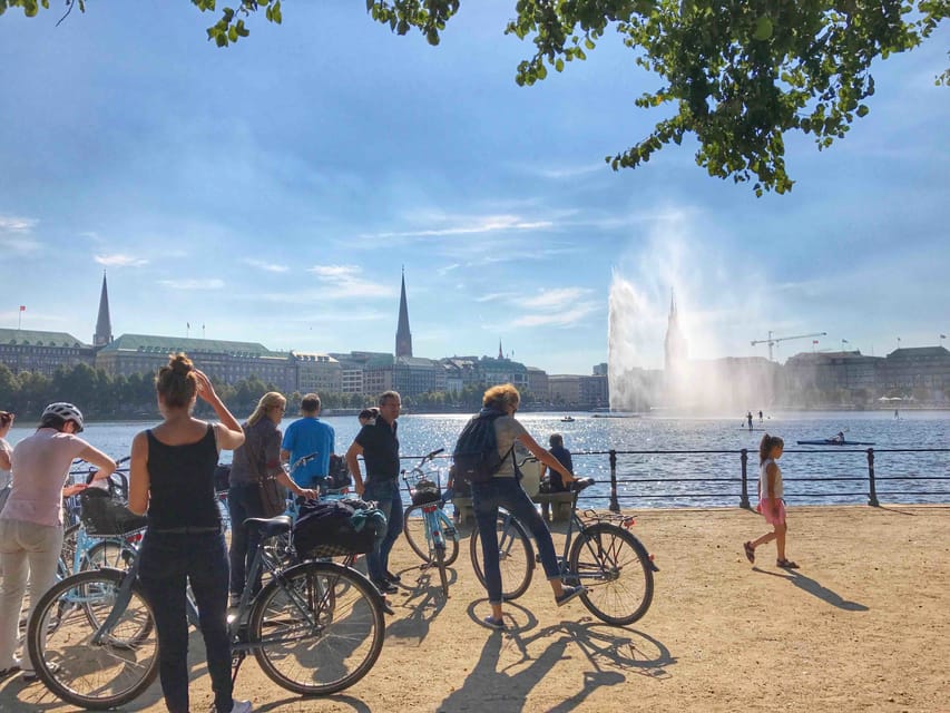 Radtour um die Alster & durch traumhafte Alsterviertel - Eppendorf’s Canals and a Slower Pace