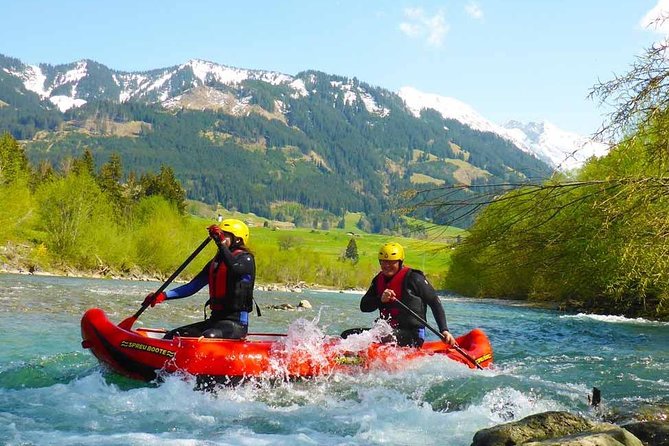 Rafting classic Iller - Level 2 white water tour - Steering through 10 kilometers of Iller water