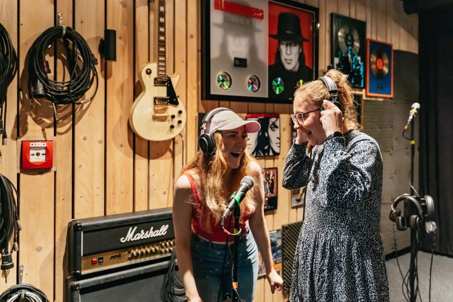 Reeperbahn: Panik City Udo Lindenberg Multimedia Experience - Making a record at Boogie Park Studio