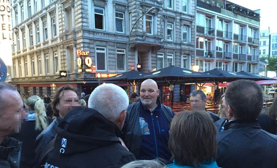 Reeperbahn Walking Tour with St. Pauli Local - What the Kiezbulle style adds