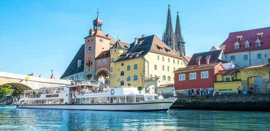 Regensburg: City Highlights Historical Boat Tour - The Danube view begins with a change of pace