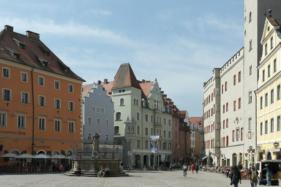 Regensburg: Private Walking Tour With Professional Guide - Crossing the medieval Stone Bridge