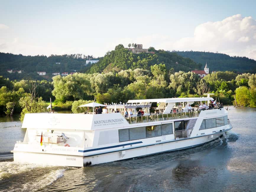 Regensburg: Sightseeing Cruise to Walhalla - What the Walhalla stop adds to the trip